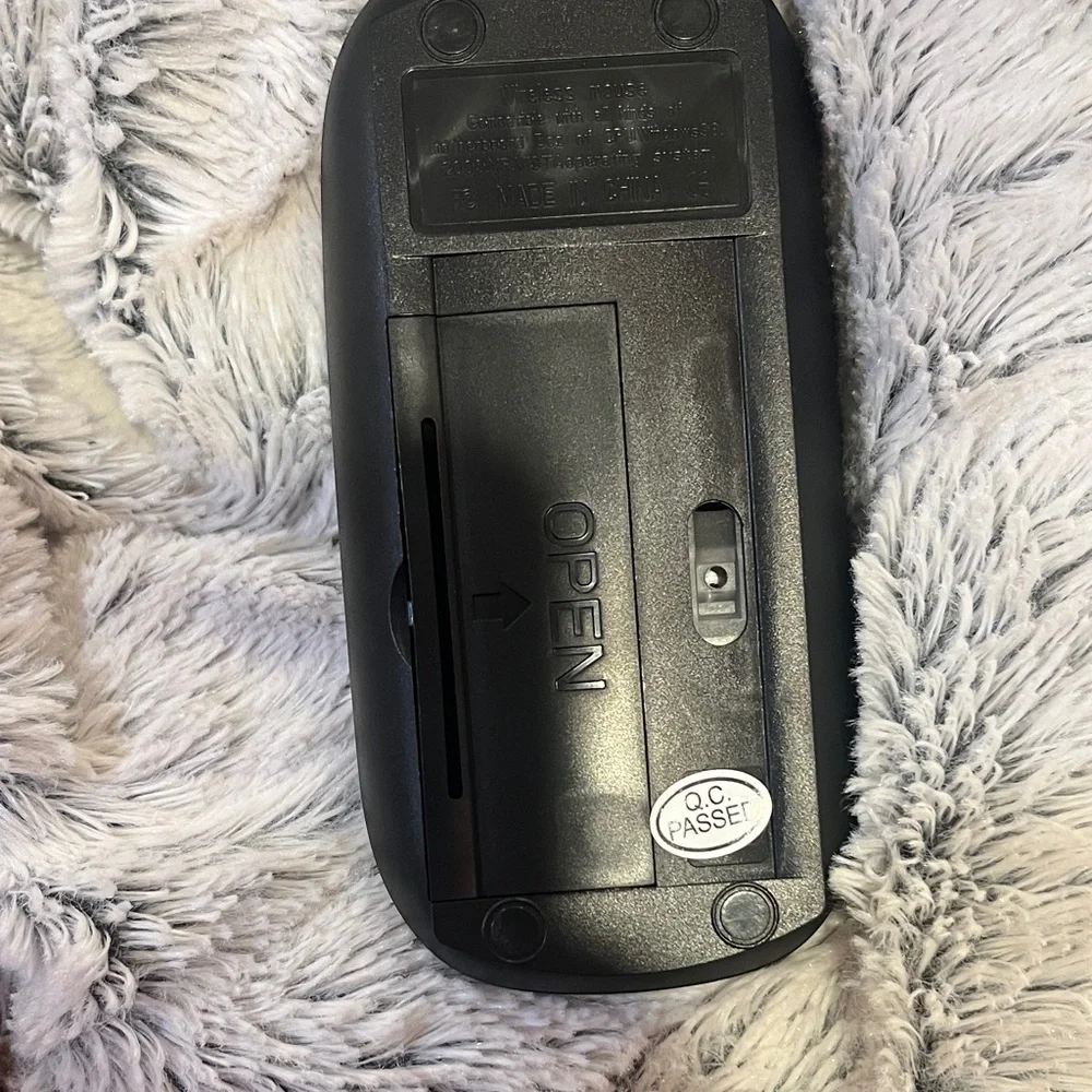 Apple Black Wireless Mouse